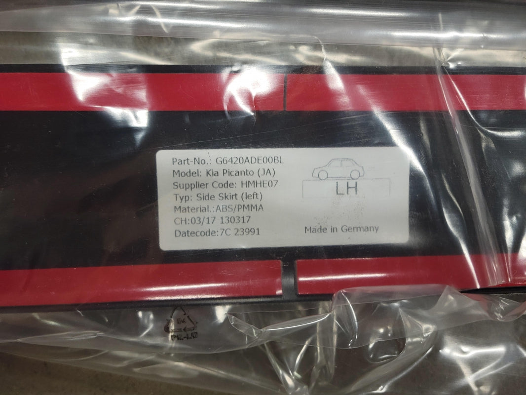 Original KIA Picanto 2017-2024 Seitenschweller Satz Schwarz G6420ADE00BL