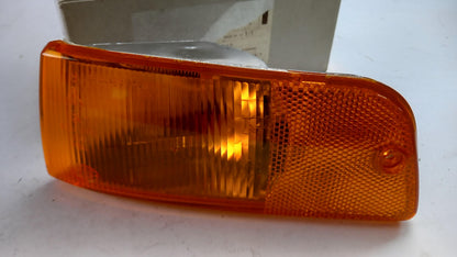 Original PORSCHE 968 944 Blinkleuchte vorne rechts 94463105400