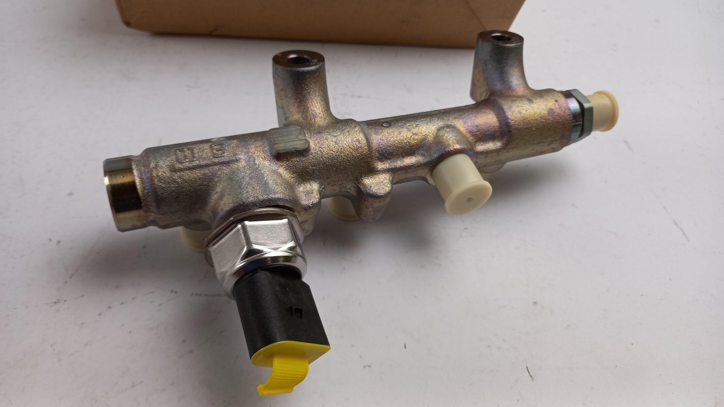 Original PORSCHE Cayenne E2 Panamera 970 Macan Kraftstoffsammelrohr 95811011530
