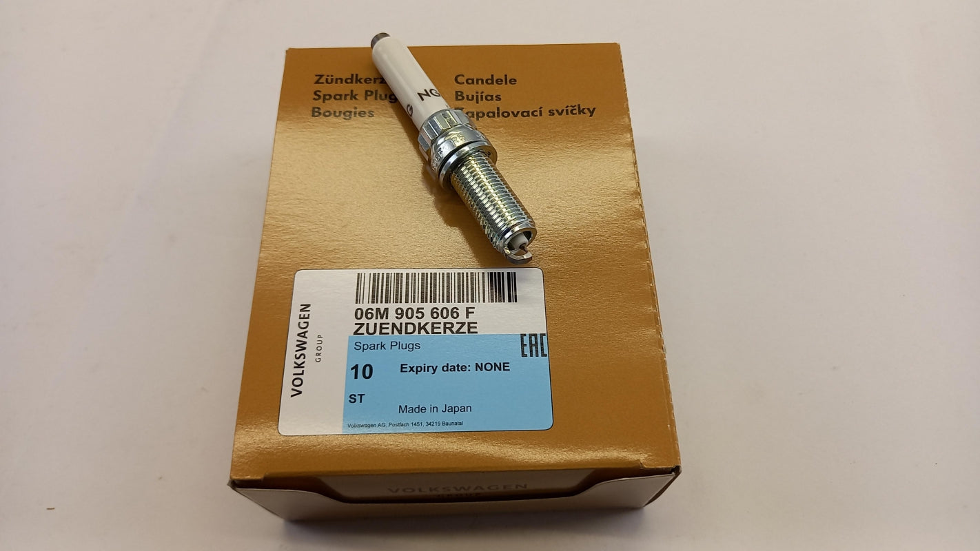 Original AUDI S4 RS4 S5 RS5 A6 A7 Q5 VW Touareg 3.0 TFSI Zündkerze 06M905606F