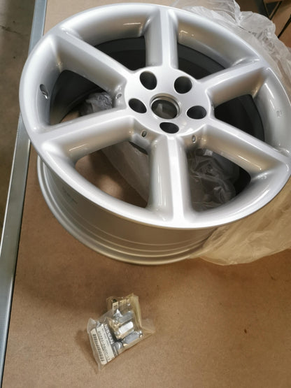 Original NISSAN 350Z Alufelge 8Jx18 vorne 40300CD129