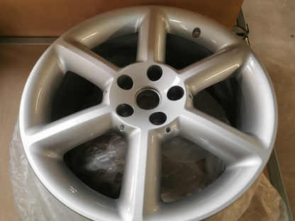 Original NISSAN 350Z 03-06 Alufelge 8Jx18 ET30 hinten 40300CD185