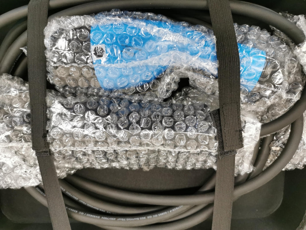 Original RENAULT Megane Scenic Zoe Batterieladegerät 3 Pin 240V 10A  7711943866