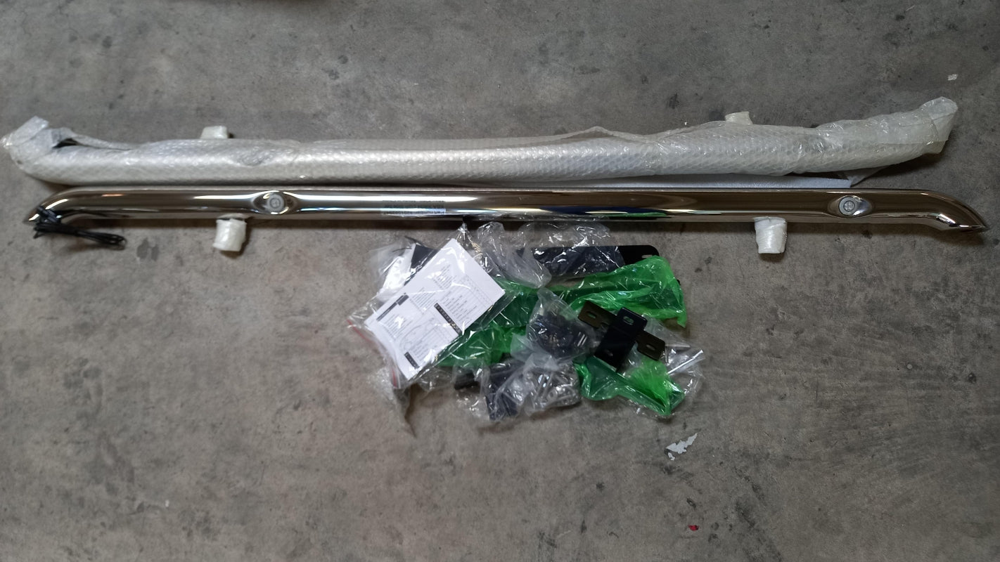 Original RENAULT Kadjar (2015-2018) Schwellerrohre Satz Beleuchtete 8201583947