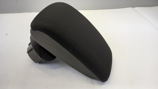 Original NISSAN Juke F15 Mittelarmlehne Premium Stoff KE8771K360