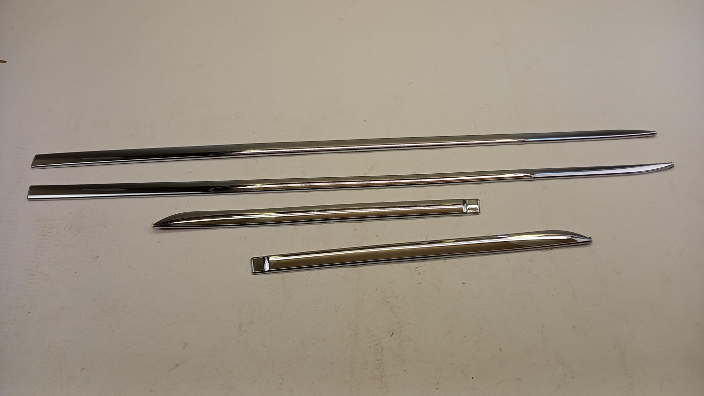 Original TOYOTA RAV4 2005-2012 Seitenleisten 4-teilig chrom PZ415X0492ZB