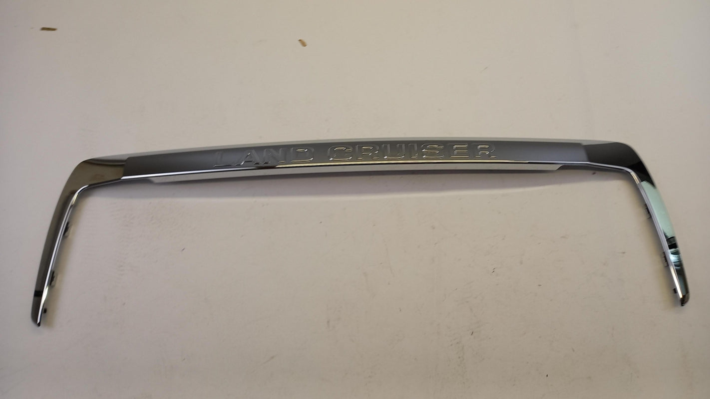 Original TOYOTA Land Cruiser Prado 09-17 Kofferraumverkleidung außen 7681260090