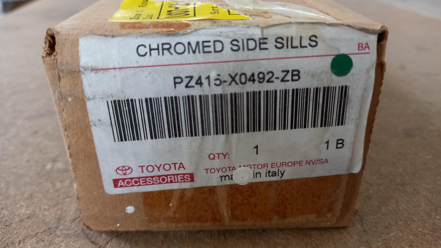 Original TOYOTA RAV4 2005-2012 Seitenleisten 4-teilig chrom PZ415X0492ZB