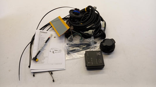 Original NISSAN Leaf ZE1 Anhängerkupplung Elektrosatz 13-pol KE5055S012