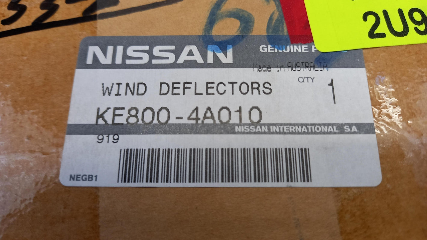 Original OE NISSAN Windabweiser KE8004A010
