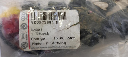 Original AUDI A4 S4 8E Leitungssatz für Sitzgestell links 8E0971384M