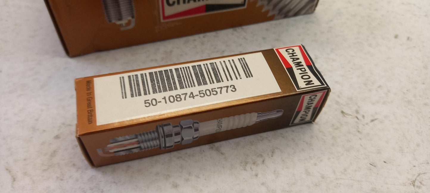 CHAMPION M14x1.25 Schraubenschlüsselgröße: 16 mm Zündkerze OE020 RS9YCC