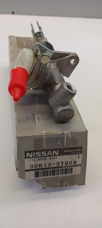 Original NISSAN Cabstar Kupplungsgeberzylinder 306103T90A