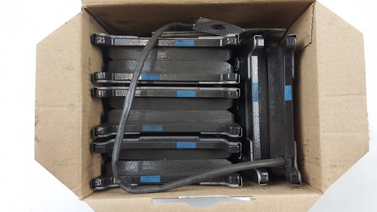 Original AUDI RS4 RS5 Bremsbeläge Bremsklötze vorne 8T0698151D