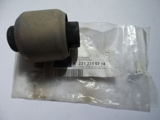 Original MERCEDES-BENZ C216 W221 Lenker Lagerbuchse vorne A2213330714