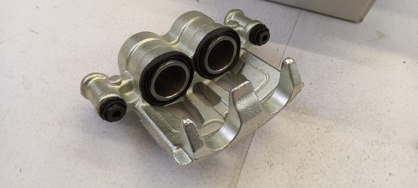 Original MERCEDES-BENZ W447 Bremssattel links A447420088380