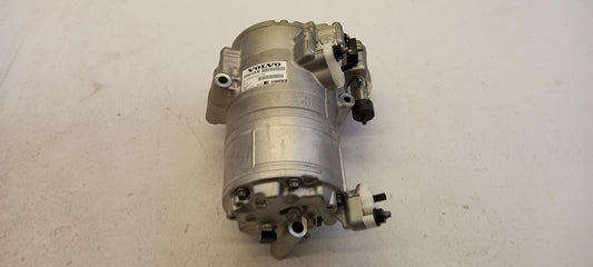 Original VOLVO S60 V60 S90 V90 XC60 XC90 Polestar 1 Klimakompressor 36012838