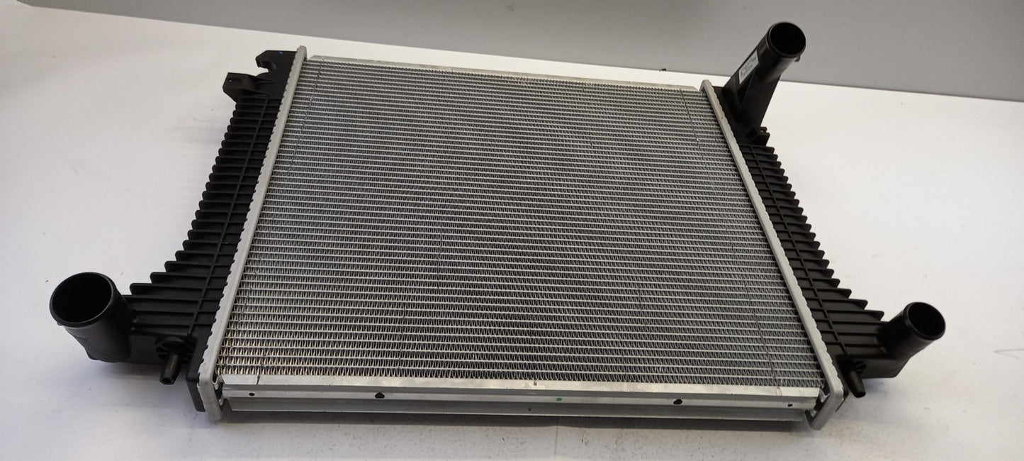 Original OE MERCEDES-BENZ Wasserkühler A9735000803