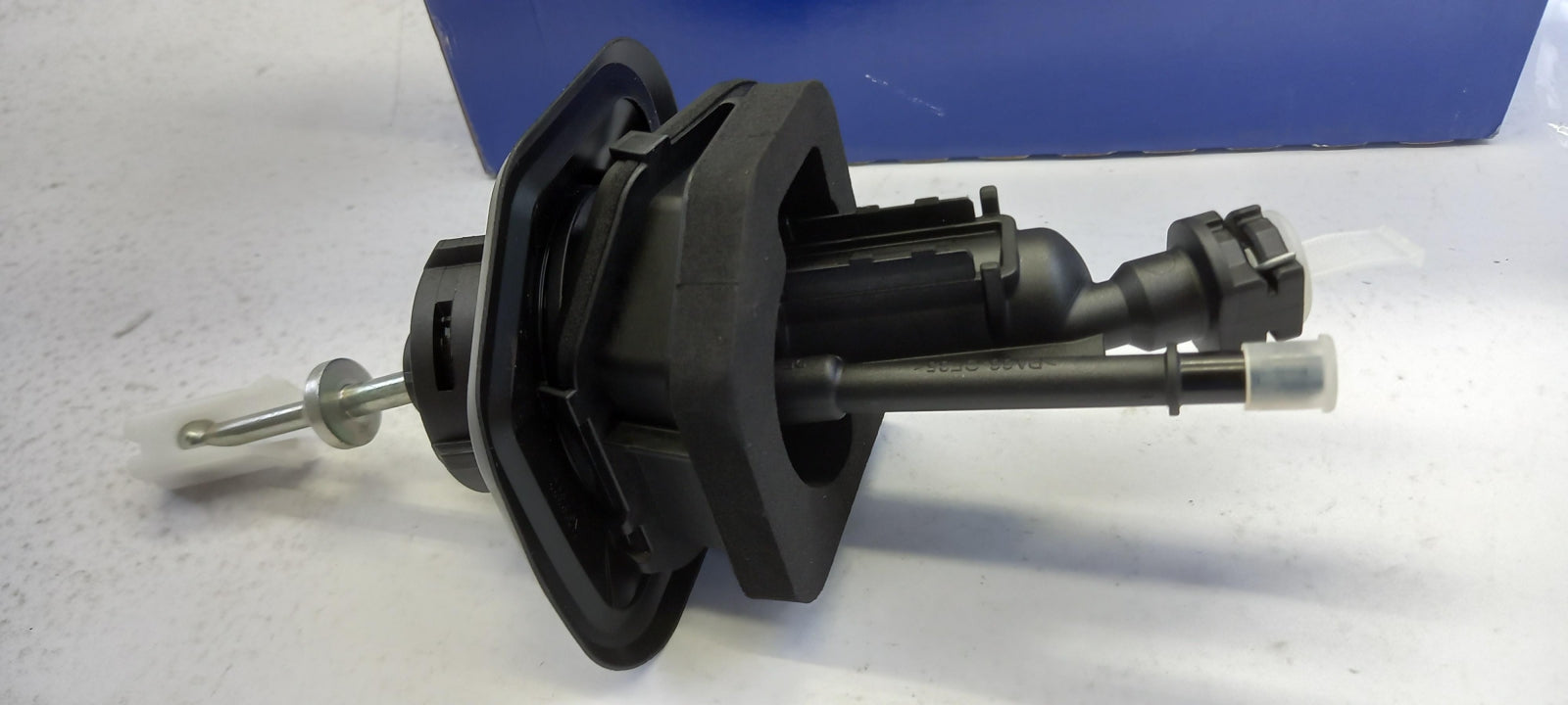 Original VOLVO C30 V50 S40 C70  Kupplungsgeberzylinder 31325415