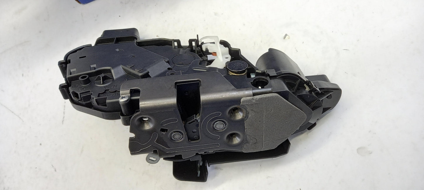 Original VOLVO XC60 XC70 S40 S80 V50 V70 Türschloss hinten rechts 31253664