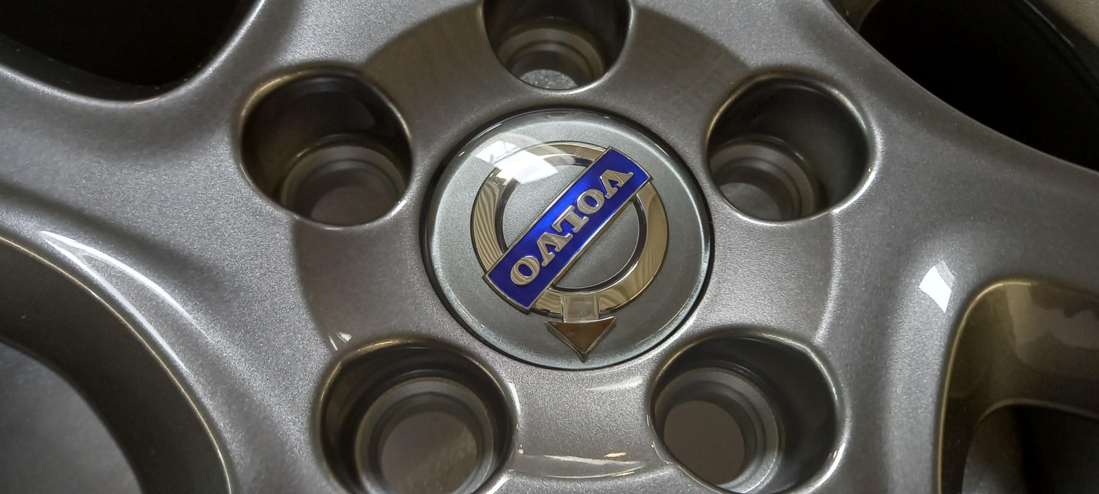 Original VOLVO V40CC 13-19 Larenta Alufelge 7Jx17 ET50 31399149