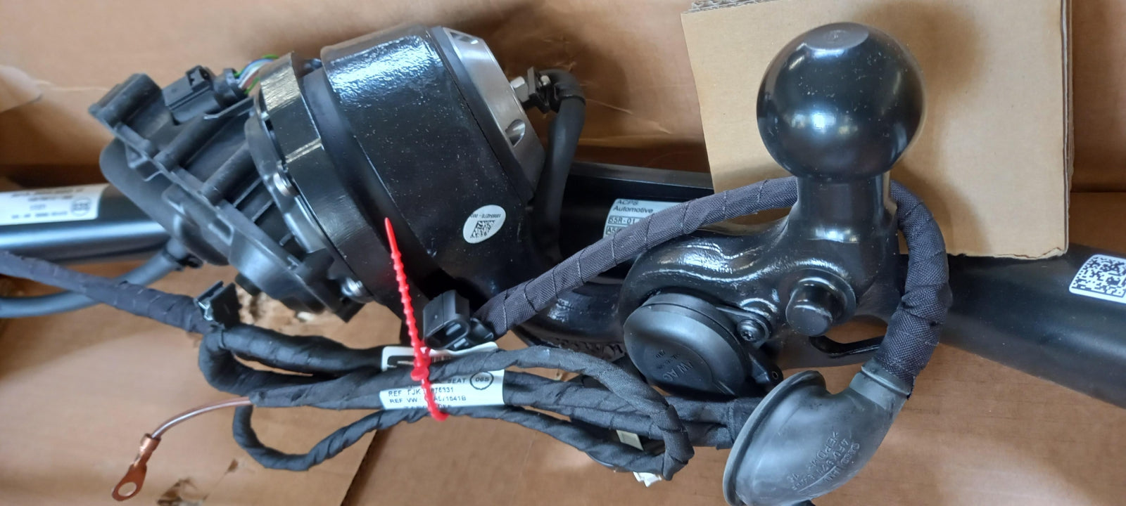 Original SEAT Leon 5F 2020- Anhängerkupplung abnehmbar 5FA092160D