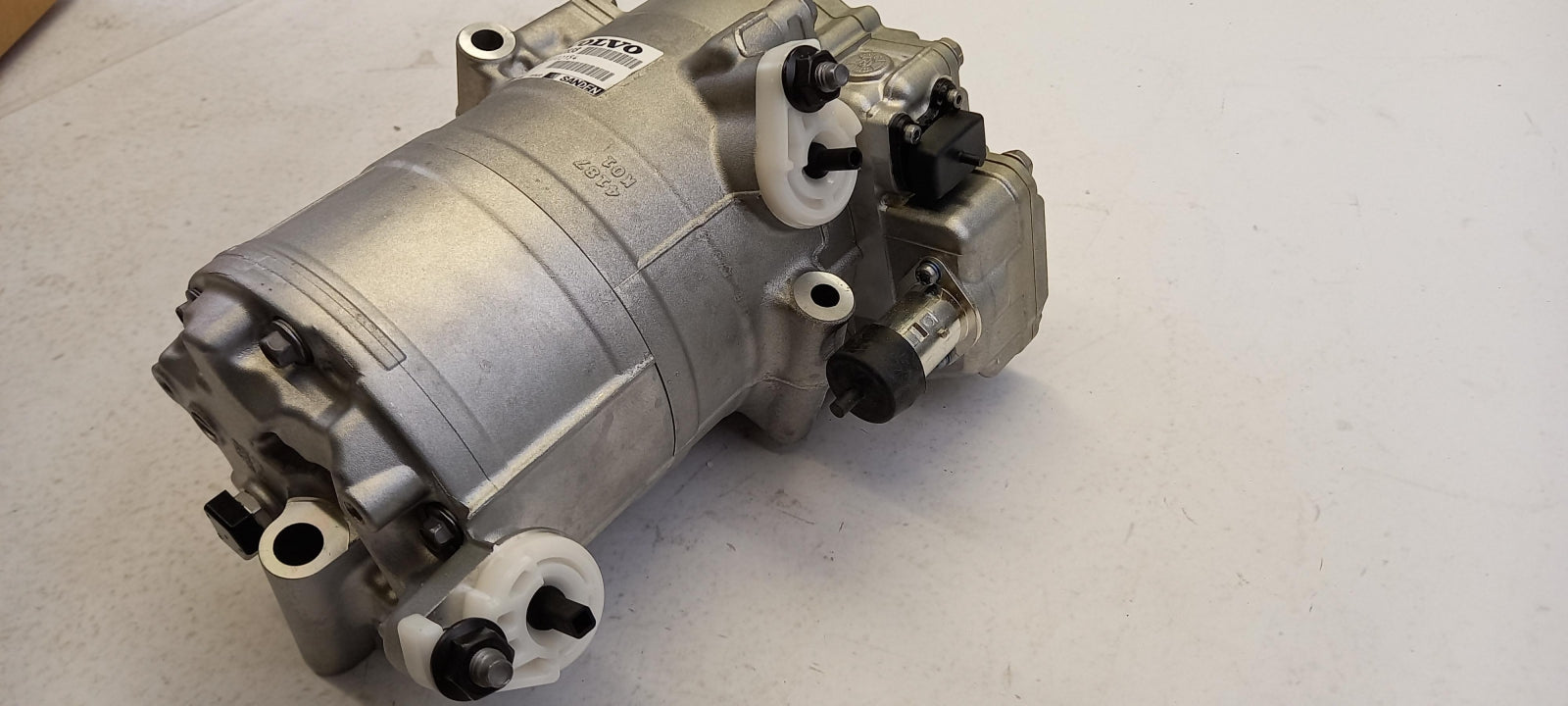 Original VOLVO S60 V60 S90 V90 XC60 XC90 Polestar 1 Klimakompressor 36012838