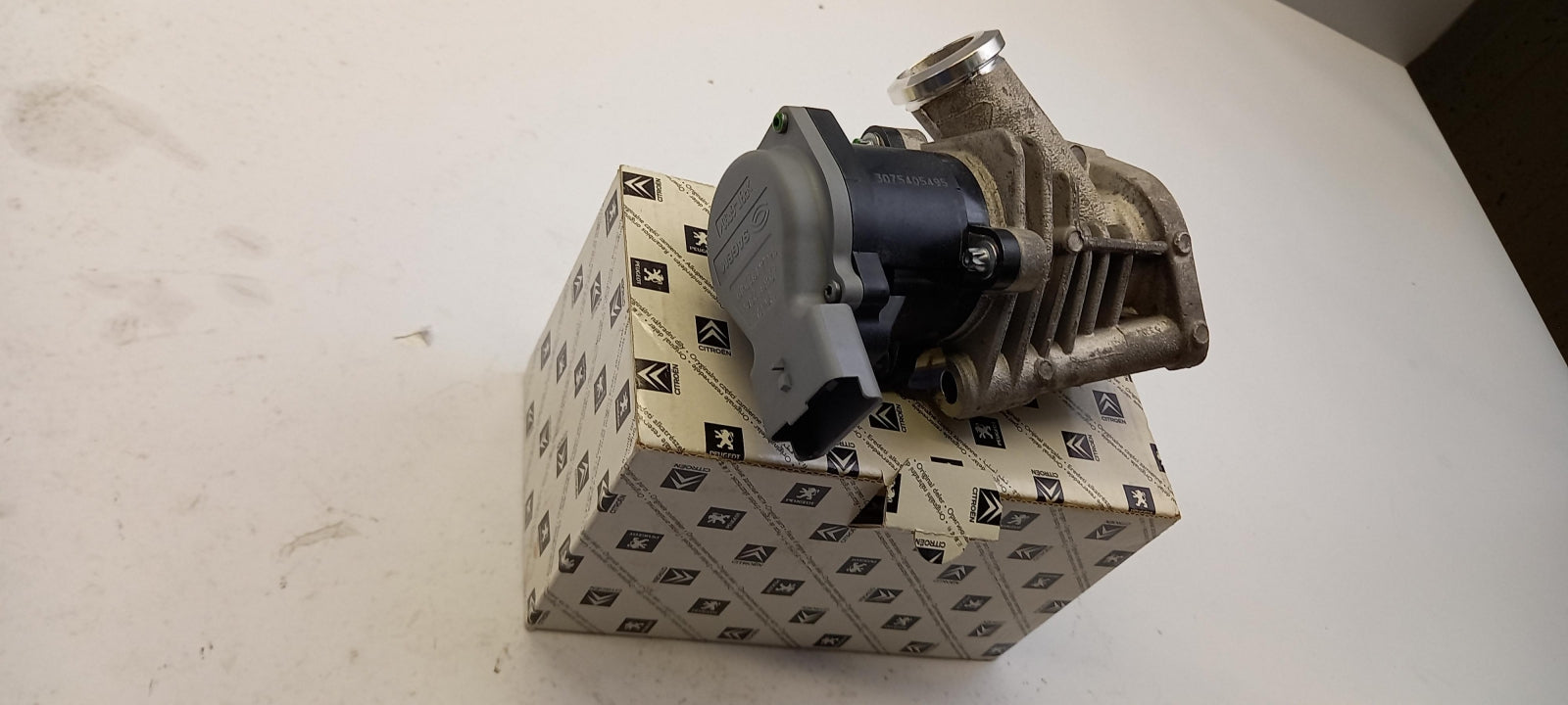 Original PEUGEOT 406 CITROEN C5 2.0 HPi AGR-Ventil 1628WR