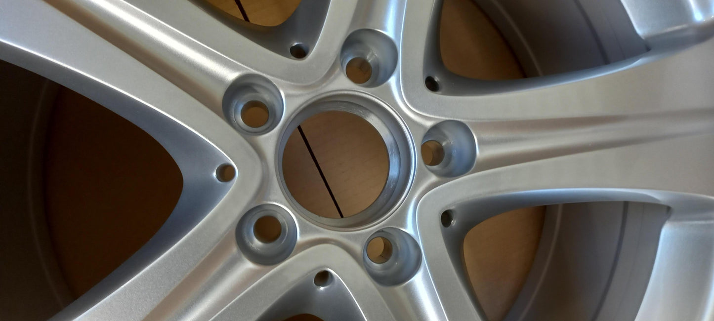 Original MERCEDES-BENZ E-Klasse W213 Felge 8Jx18 ET43 A2134011400647X45