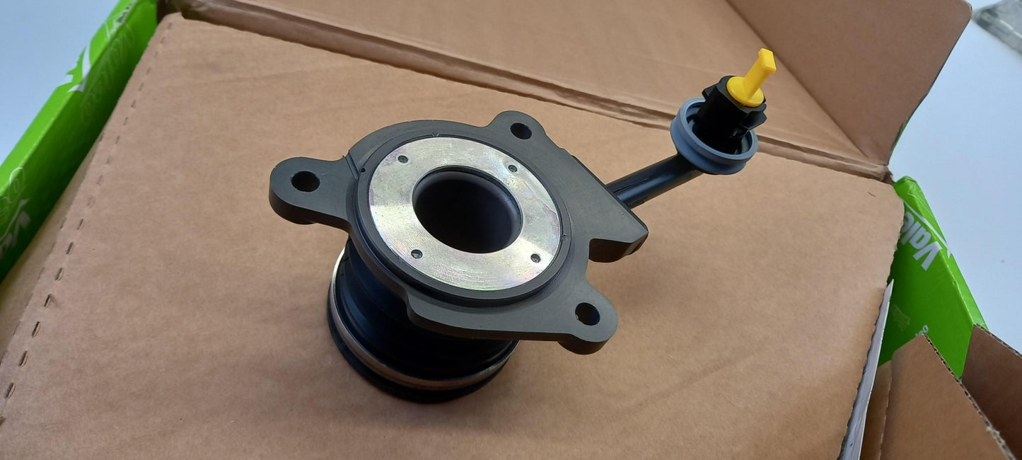 VALEO Kupplungssatz Mit Schwungrad für PSA 3008 5008 C4 Zafira 2.0 HDi 837431