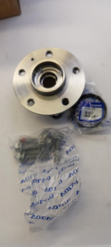 Original VOLVO XC40 2019- Radnabe vorne links/rechts 32221265