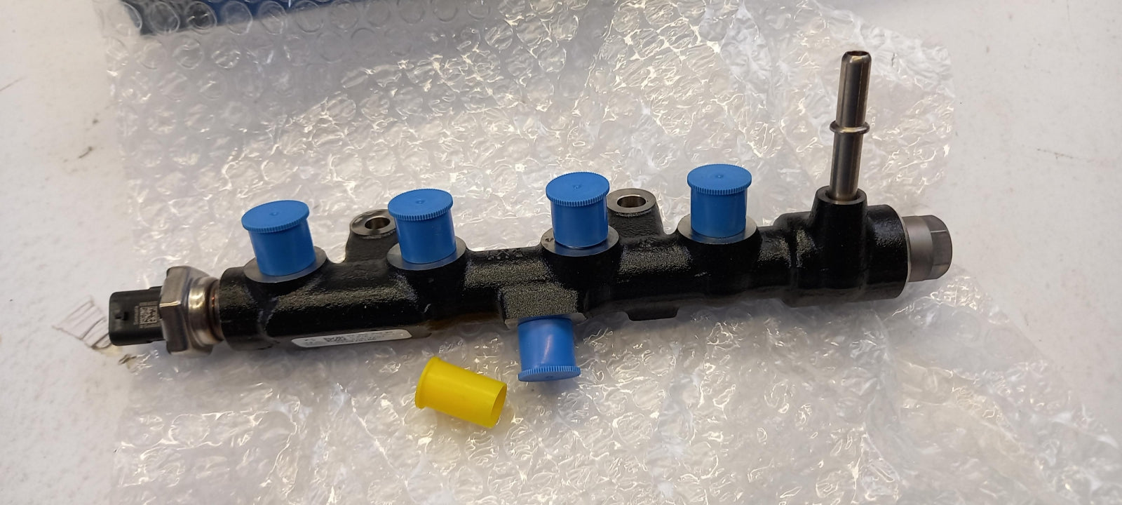 Original OE FORD Kraftstoff Verteilerrohr 2212024