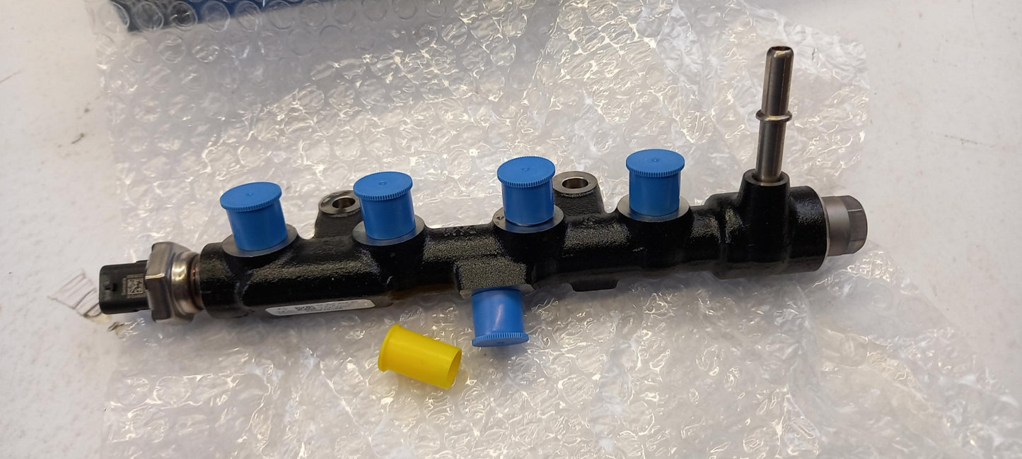 Original OE FORD Kraftstoff Verteilerrohr 2212024