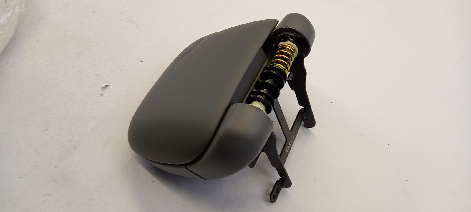 Original SUZUKI Grand Vitara XL-7 Escudo Armlehne hinten 7591250J00KV2