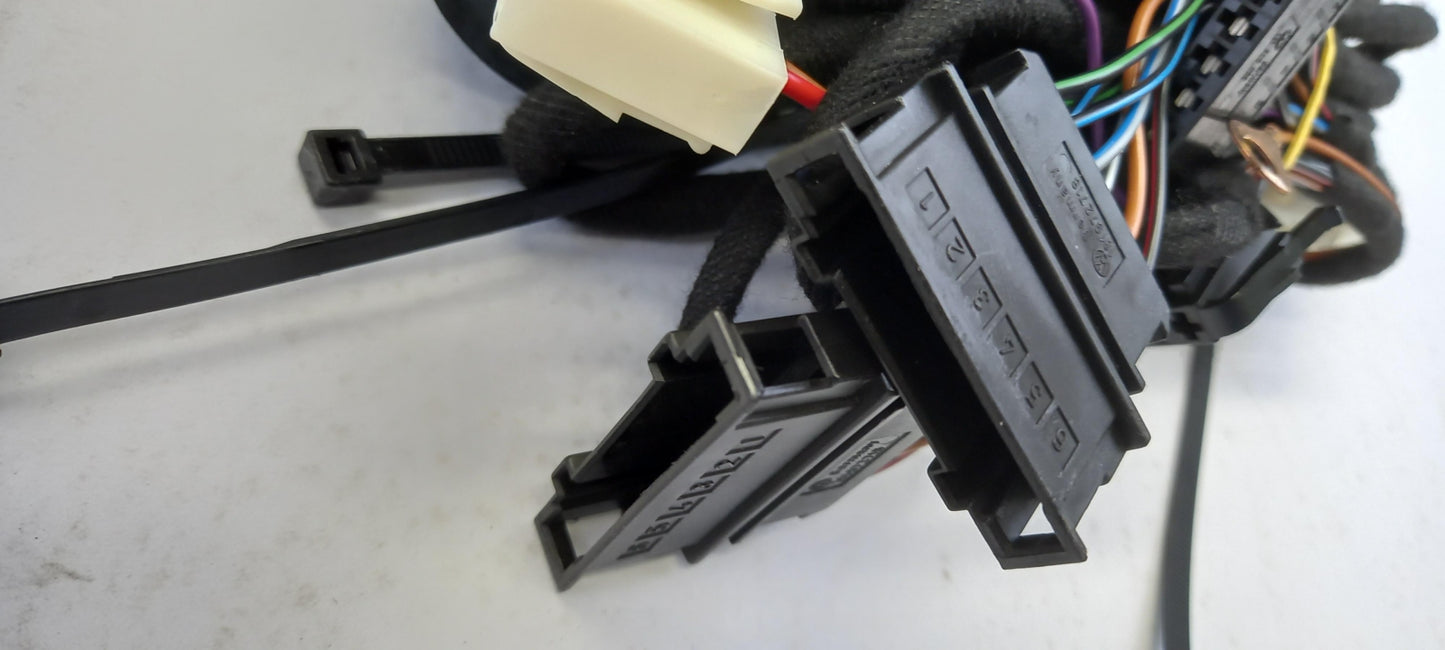 Original OE Volkswagen Anhängerkupplung Elektrosatz EEA720001E4