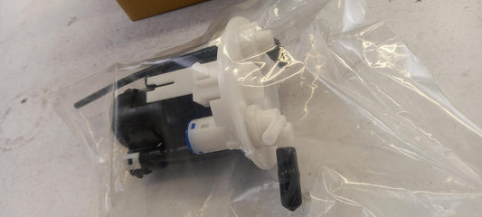 Original SUZUKI Aerio Liana Kraftstofffilter 1531054G00000