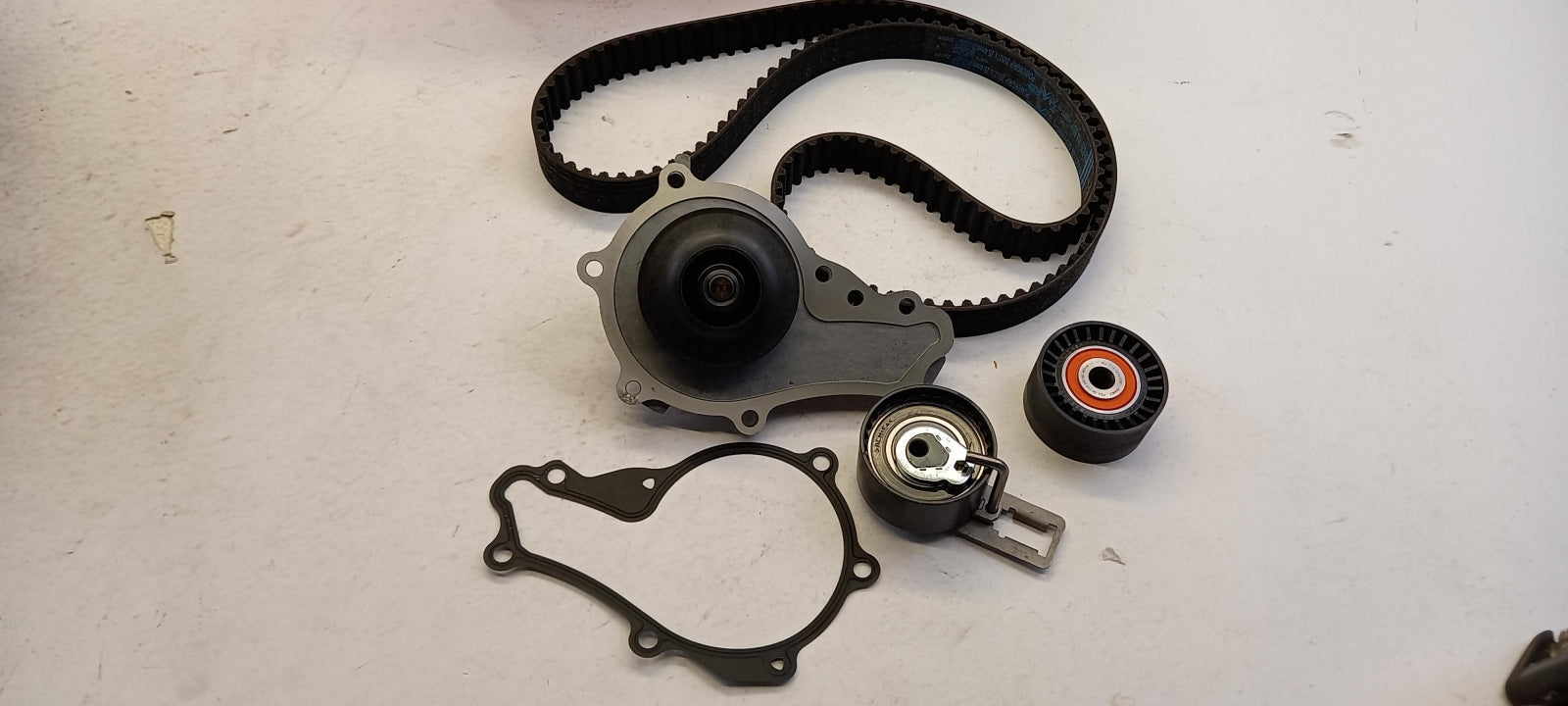 Original OE Peugeot Zahnriemensatz 1635067280