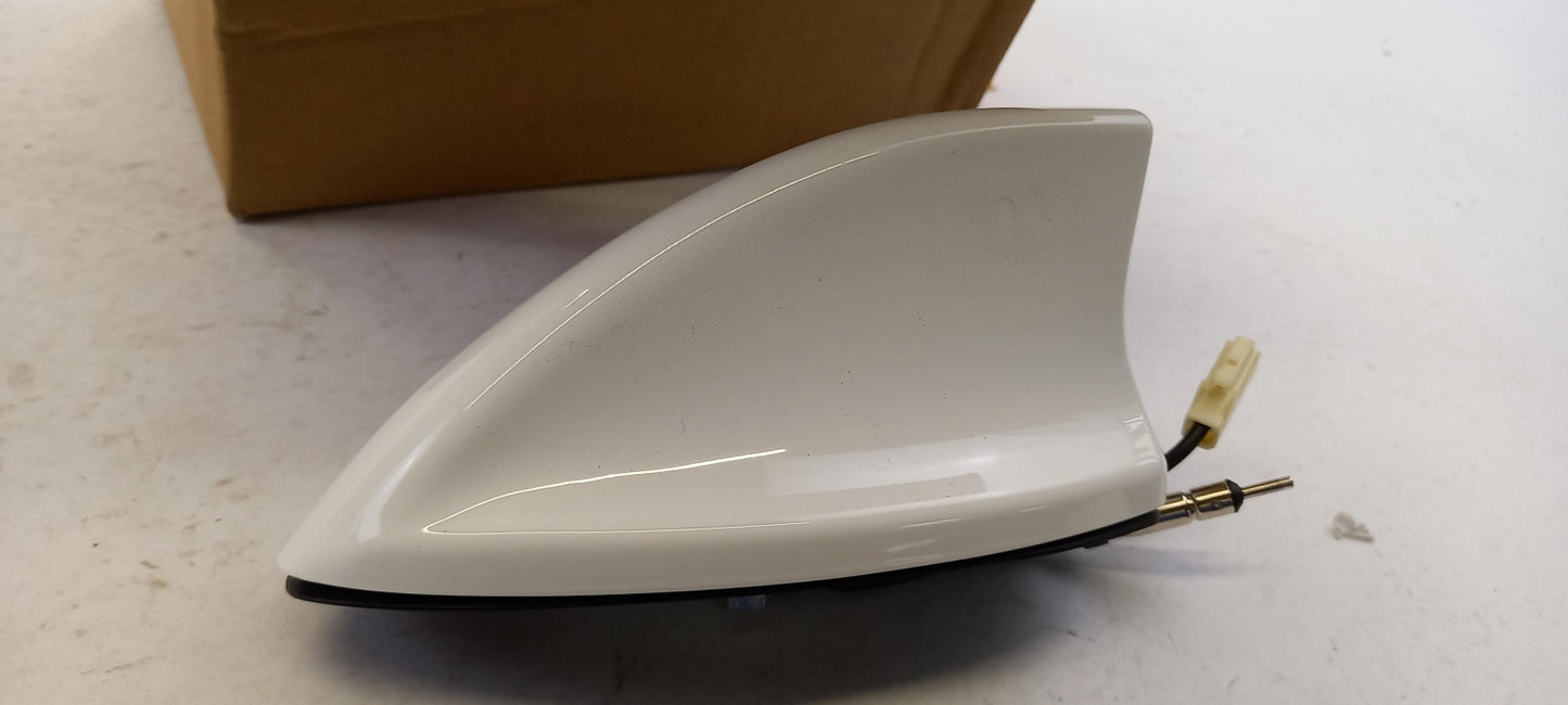 Original NISSAN Navara D23 Antenne Solid White KE2804J300