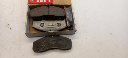 Original NISSAN Atleon Cabstar Bremsbeläge D10609X60C