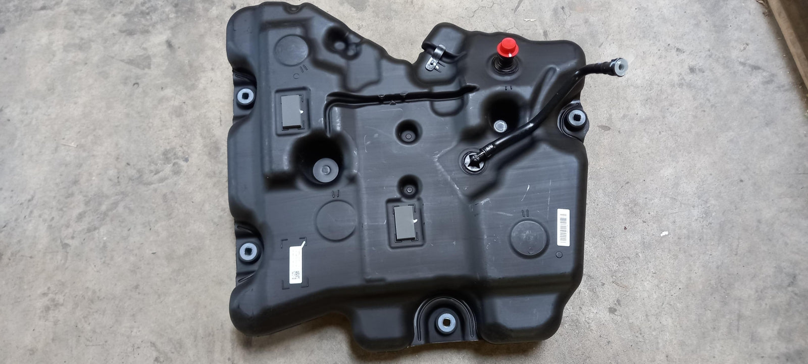 Original MERCEDES-BENZ S-Klasse W222 Adblue  Additivbehälter A2224701800