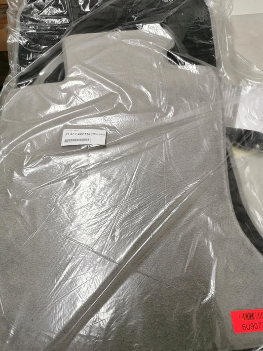 Original BMW 5er F10 Fußmattensatz Velours Everestgrau 51477220452