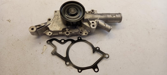 Original OE MERCEDES-BENZ Wasserpumpe A612200010180