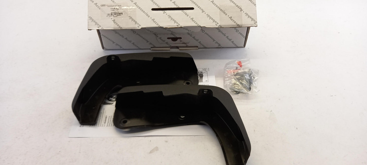 Original AUDI Q3 II 2018> Hinten Schmutzfänger 83A075111