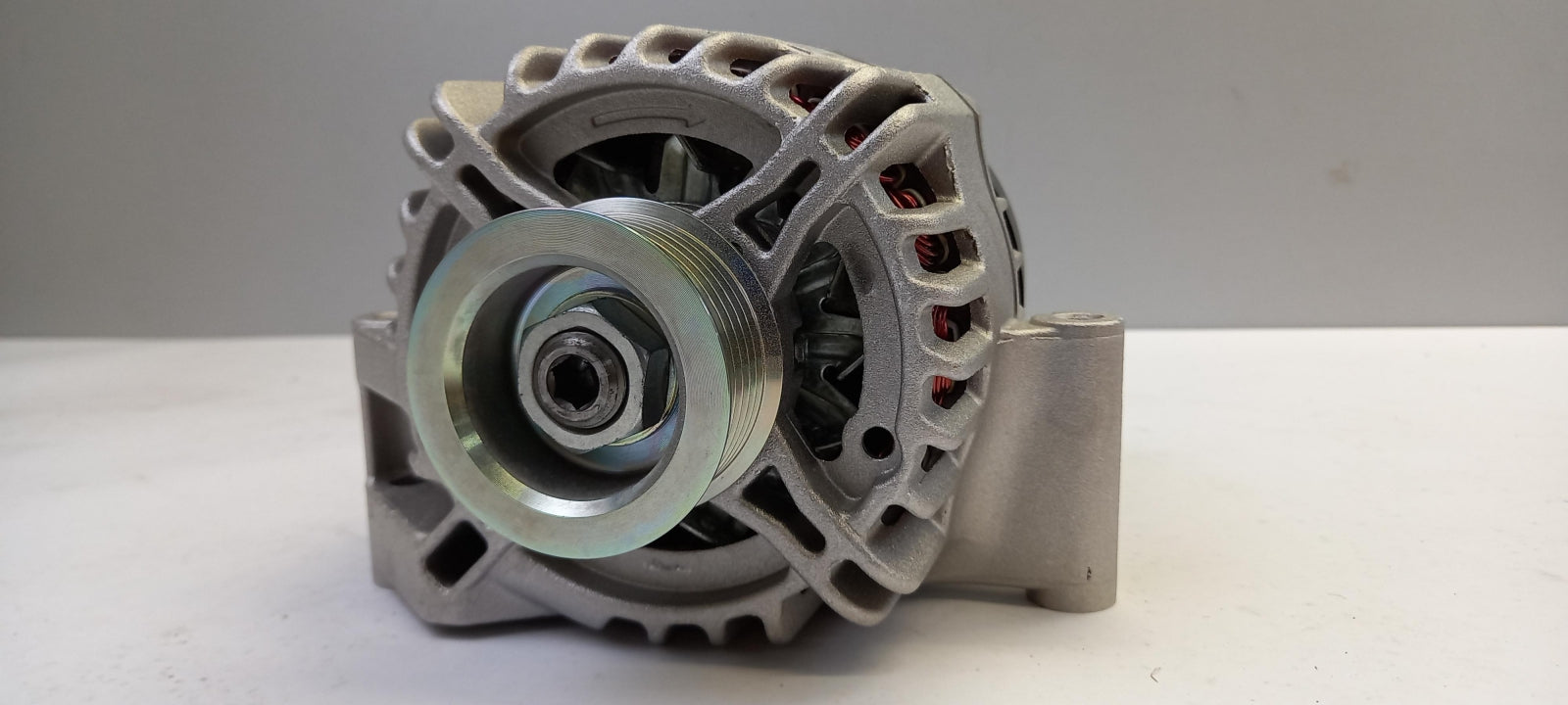 Original OPEL Combo D 1.3 16V CDTI Lichtmaschine 95524554