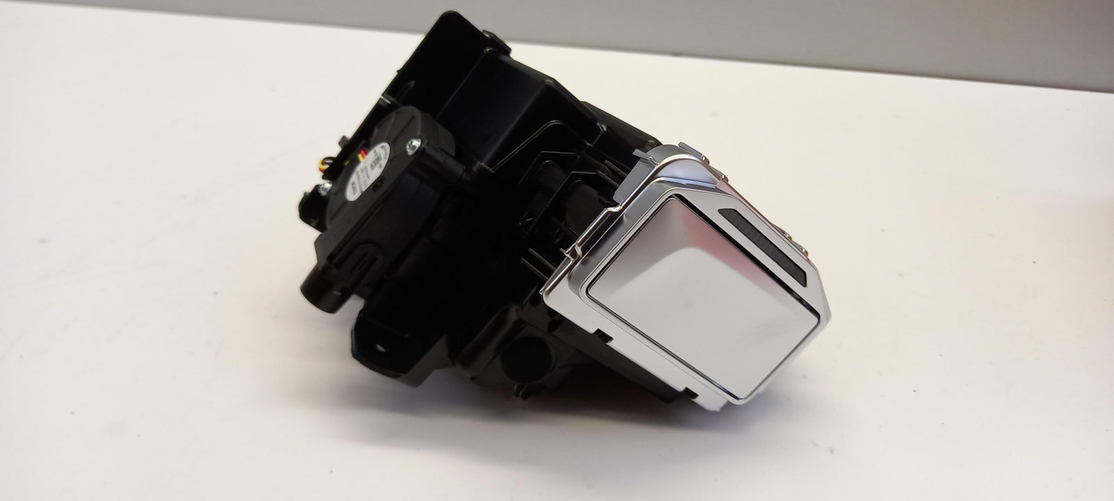 Original BMW X3 G01 G08 F97 X4 G02 F98 X5 G05 F95 X6 Lufterfrischer 64119483929