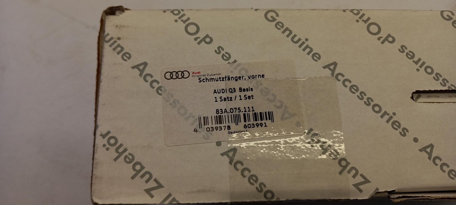 Original AUDI Q3 II 2018> Hinten Schmutzfänger 83A075111