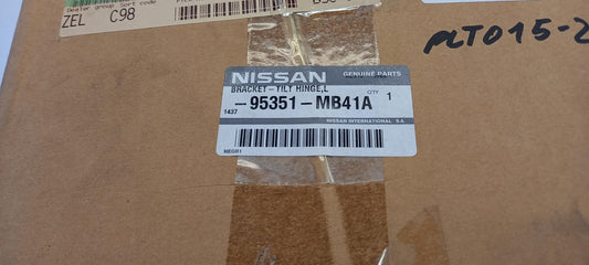 Original NISSAN Cabstar 2006-2015 Halter 95351MB41A