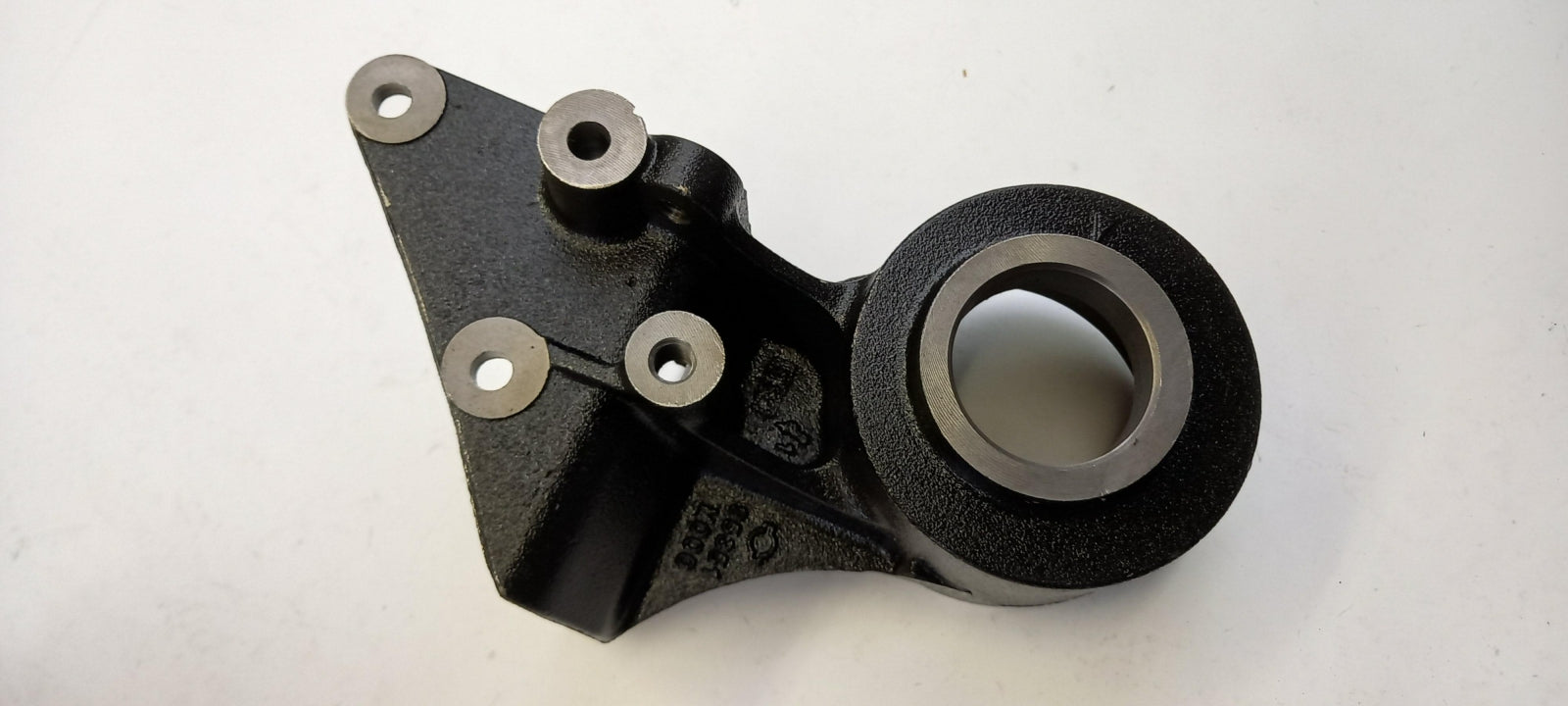 Original NISSAN Cabstar 2006-2015 Halter 95351MB41A