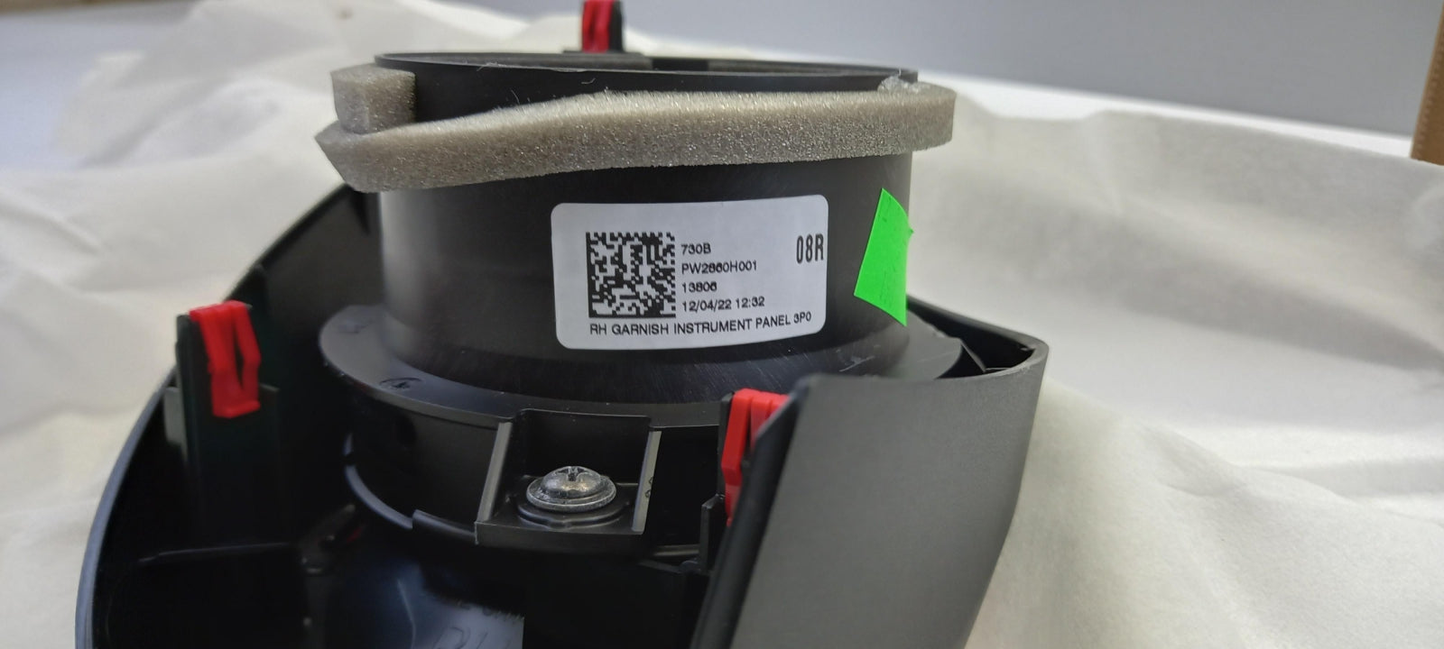 Original TOYOTA Aygo X 2021- Lüftungsdüsen Umrandung Rot PW2860H001
