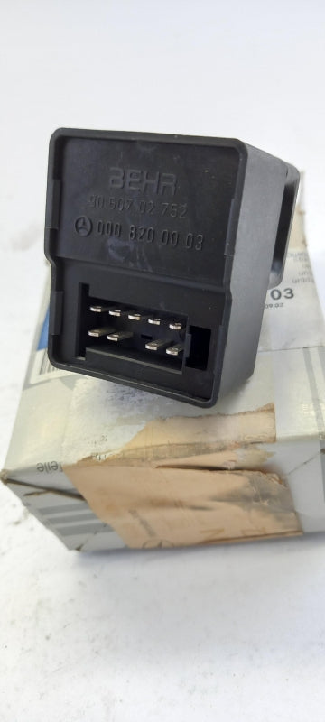 Original OE MERCEDES-BENZ Schalter A0008200003